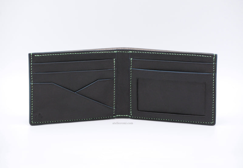 No. W01C | Classic Bifold Wallet (Cowhide Lined Interior)