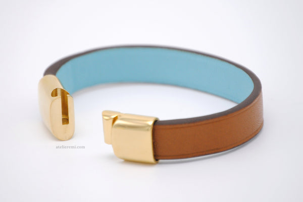 No. B03C | Minimalist Bracelet (Cowhide Lined Interior)